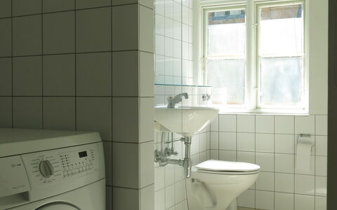 Center - Studio - Close To The King: Badeværelse