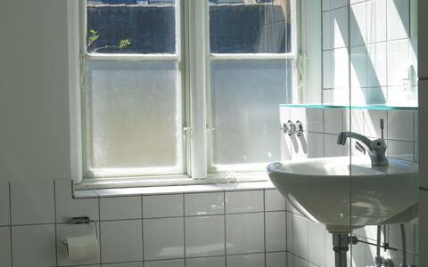 Center - Studio - Close To The King: Badeværelse