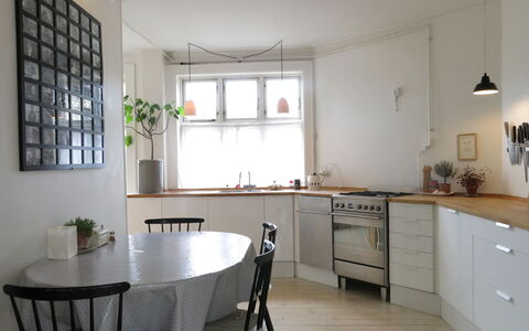 Østerbro - 2 Bedrooms: Køkken