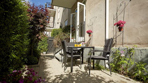 Frederiksberg - 2 Bedrooms: Have, Udendørs, Udvendige