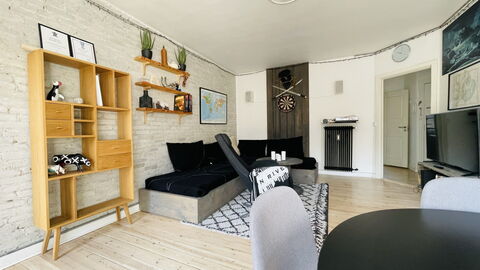 Østerbro - Studio - Cozyness: Frokostlokale, soveværelse, Stue