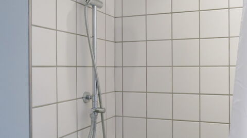 Østerbro - 1 Bedroom Apartment: Badeværelse