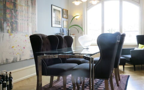 Center - Close To The King - The Marble Church: Frokostlokale