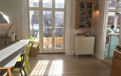 Center - Close To The King: Frokostlokale