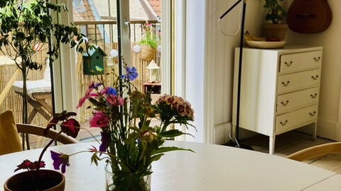 Center - Close To The King: Frokostlokale, Værelsesoplysninger
