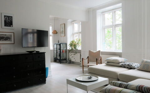 Cozy Area - Super Location - Balcony: Stue