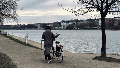 Cozy Area - Super Location - Balcony: Udendørs