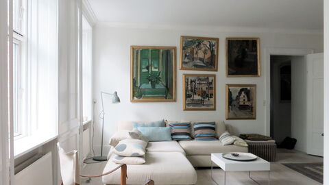 Cozy Area - Super Location - Balcony: Stue