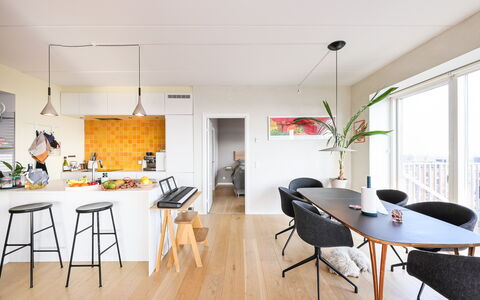Amager - Close to Beach - Metro - 2 Bedroom: Køkken, Stue