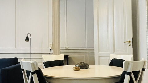 Center-inner City-2 Bedrooms-close To Everything