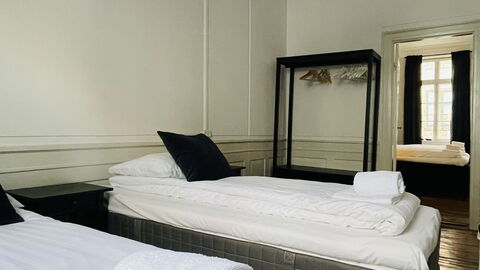 Center-inner City-2 Bedrooms-close To Everything