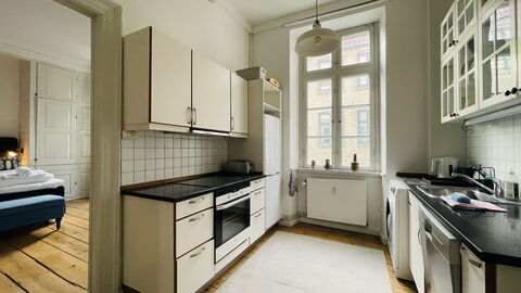Center-inner City-2 Bedrooms-close To Everything