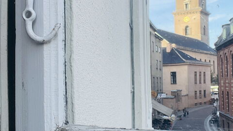 Center-inner City-2 Bedrooms-close To Everything