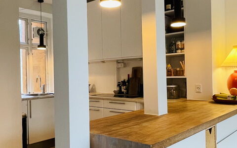 Close To The Lakes - 4 People