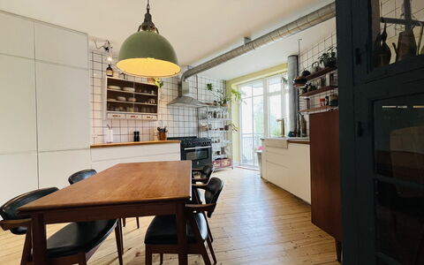 Cozyness - Vintage Apartment At Nørrebro: Frokostlokale, Køkken
