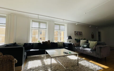 Super Central - Inner City - 6 Bedrooms: Stue