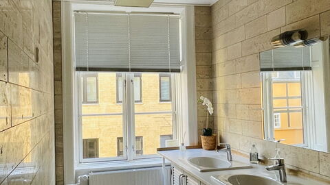 Super Central - Inner City - 6 Bedrooms: Badeværelse