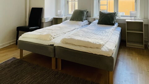 Super Central - Inner City - 6 Bedrooms: soveværelse