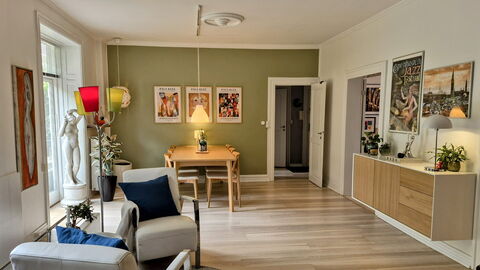 Close To Tivoli - 2 Bedrooms: Frokostlokale, Stue