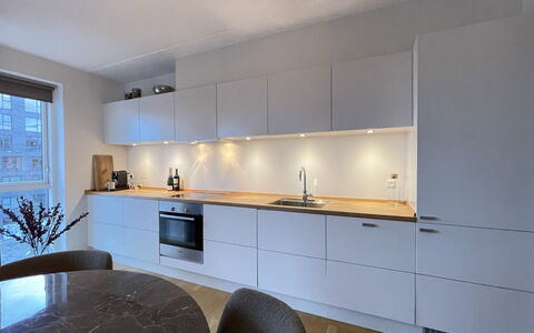 2 Bedrooms - 4 People - Free Parking: Frokostlokale, Køkken