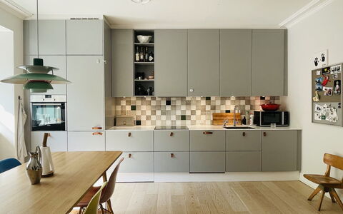 Østerbro - 3 Bedroom - 4 People: Frokostlokale, Køkken