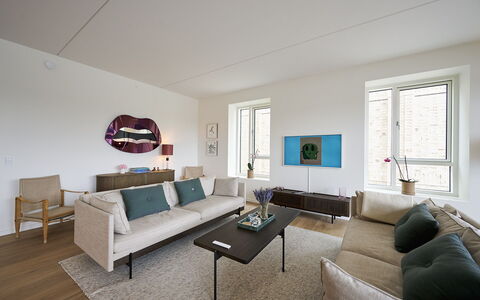 Exclusive- Center - 2br 2 Bath - Nyhavn - Min. 30 Days: Frokostlokale, Køkken, Stue