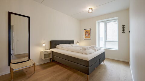 Exclusive- Center - 2br 2 Bath - Nyhavn - Min. 30 Days: soveværelse