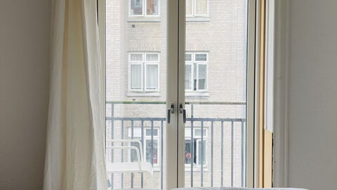 Amagerbro - 1 Br - 2 People - Close To Metro: Altan / terrasse / gårdhave, soveværelse