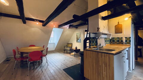 Absolute Center - 1 Br - 2 People - Inner City: Frokostlokale, Køkken, Stue