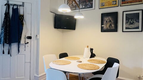 Center - 2 Br - 4 People - Close To The Lakes - Me