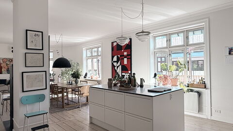 Frederiksberg - Close To Tivoli - 4 Br - 6 People: Andet værelse, Frokostlokale, Køkken, Stue