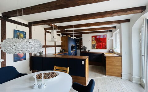 Ultimate Location - Private Roof Terrace - 2 Bedrooms - 4 People: Frokostlokale, Køkken