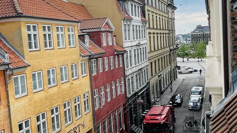 Ultimate Location - Private Roof Terrace - 2 Bedrooms - 4 People: Udendørs