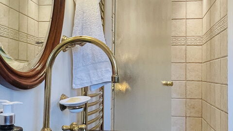 Ultimate Location - Private Roof Terrace - 2 Bedrooms - 4 People: Badeværelse