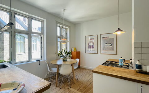 Vesterbro-2 Br - Close To Meatmarket - 4people -metro: Frokostlokale, Køkken