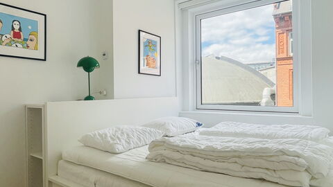 Close to Tivoli Garden -3 Br - 6 People -City Center: soveværelse