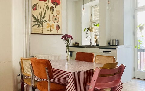 Close To Tivoli - 4 People - 2 Br: Frokostlokale, Køkken, Stue