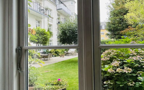 Hellerup - Close To Train - 2 Levels - 6 People: Visninger