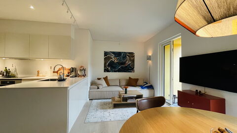 Townhouse- Nørrebro - 2 Levels - 4 People: Frokostlokale, Køkken, Stue