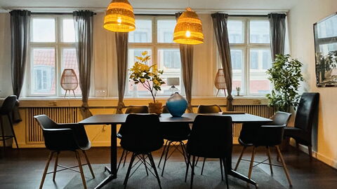 Pedestrian Street - Center - 7 Br - 14 Guests: Frokostlokale