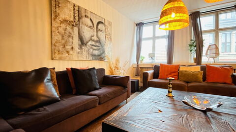 Pedestrian Street - Center - 7 Br - 14 Guests: Stue