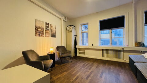 Pedestrian Street - Center - 7 Br - 14 Guests: soveværelse