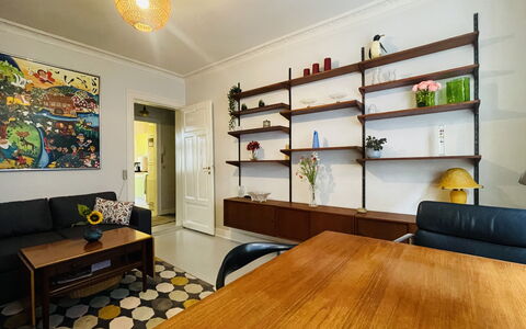 Østerbro - 4 People-1 Br - Close To Metro: Frokostlokale, Stue