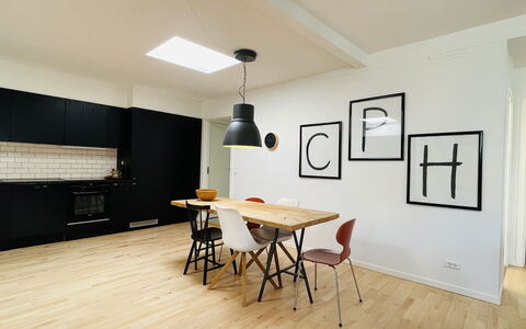 Center - 3 Br - 6 People - Close To Metro: Frokostlokale, Køkken