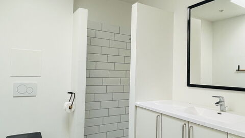 Center - 3 Br - 6 People - Close To Metro: Badeværelse