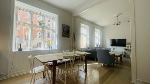 Frederiksberg - 2 Br - 4 People - Perfect For Fami: Frokostlokale, Stue