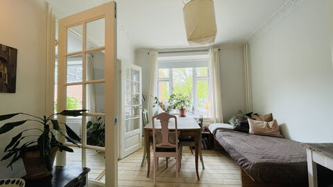 Østerbro - Close To Metro - 3 People: Frokostlokale