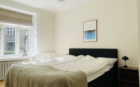 Nørrebro - Small Family - 2 Adults And Baby: soveværelse