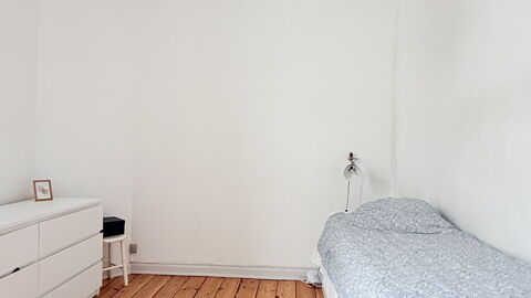 Close To Tivoli - 4 Br - 8 People - Huge Apartment: soveværelse