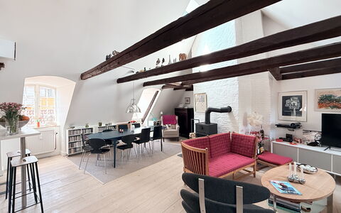 Latin Neighborhood - 2 Br - 4 People - Historical: Frokostlokale, Stue